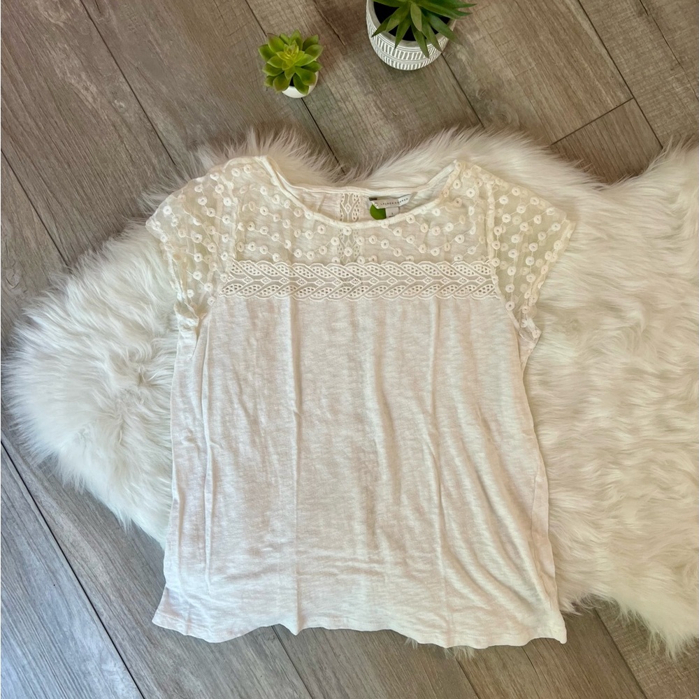 LC LAUREN CONRAD | White Lace Knit with Embroidered Details Blouse Top (L)